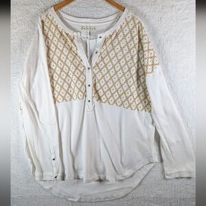 We The Free White Shirt with Gold Pattern Oversize